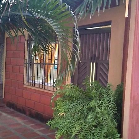 Habitacion Triple Con Cocina Y Bano Privado Necoclí Kültér fotó