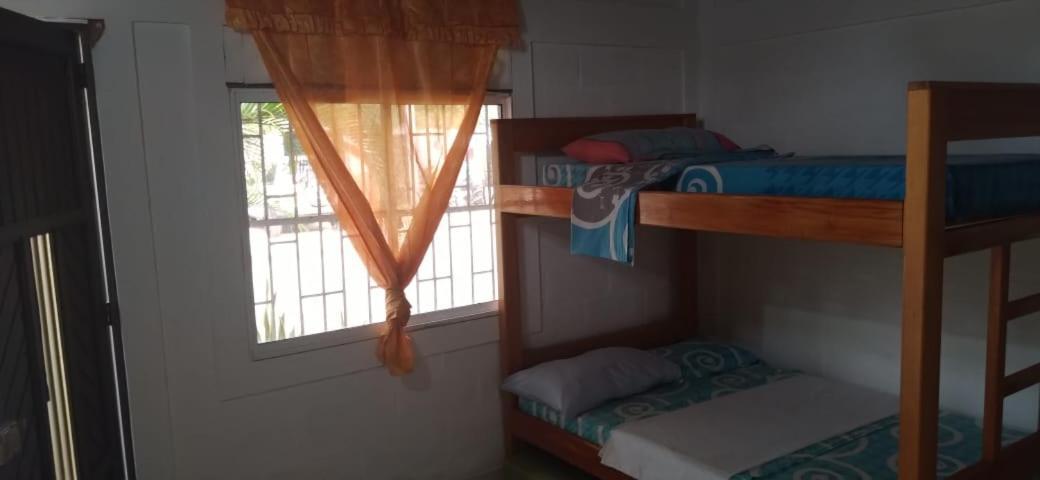 Habitacion Triple Con Cocina Y Bano Privado Necoclí Kültér fotó