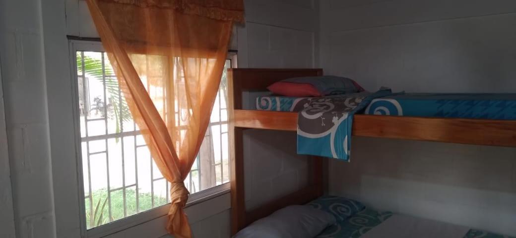 Habitacion Triple Con Cocina Y Bano Privado Necoclí Kültér fotó