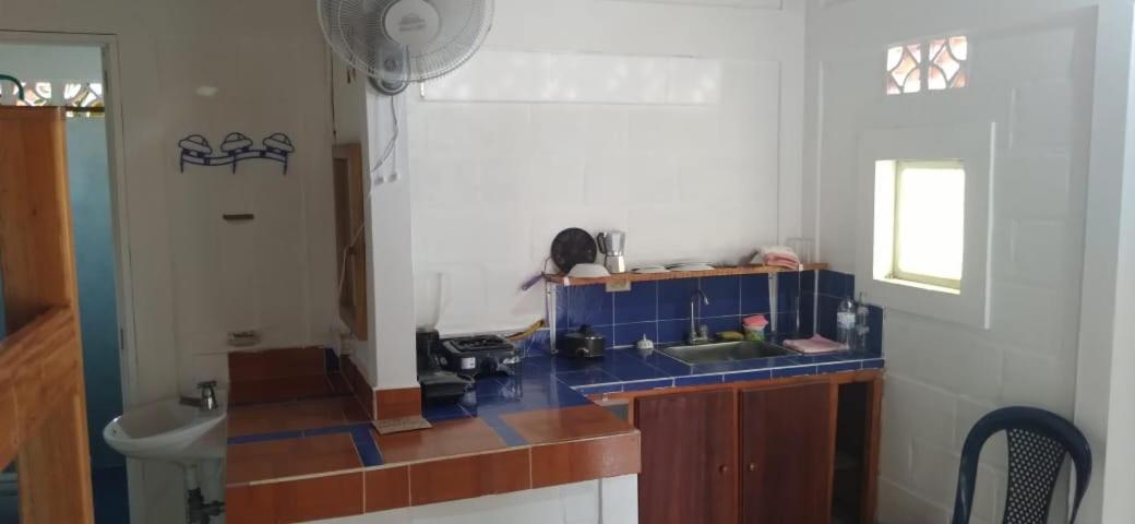 Habitacion Triple Con Cocina Y Bano Privado Necoclí Kültér fotó